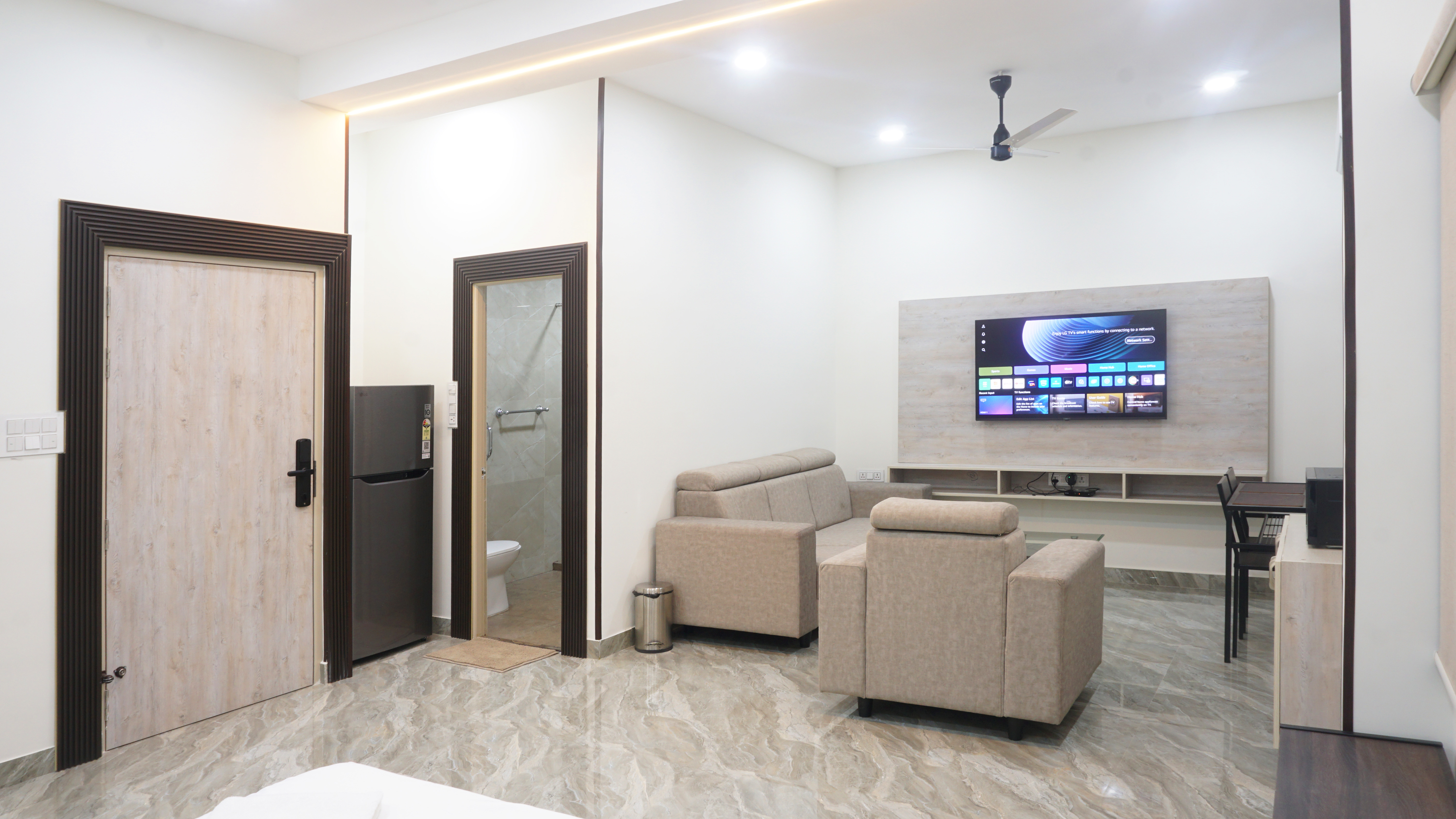 Suite Room 8 - Kodali Guest Suites